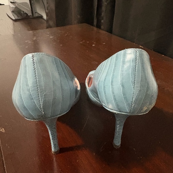 Tommy Hilfiger Blue Crisscross Heels with Pink Interior - Picture 6 of 12